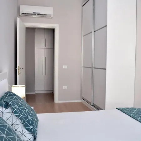 Apartment Kika 2 *
