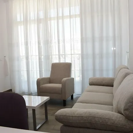 Apartment Kika 2 *