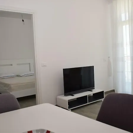 Kika 2 Apartment Tirana
